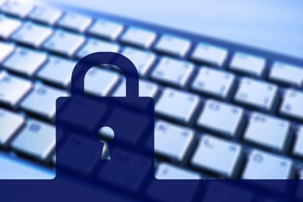 Wie Sie sich vor Cybercrime schützen können